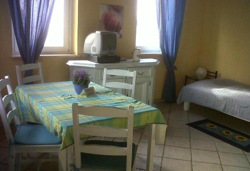 בית מלון כפרי Cascina Vignole