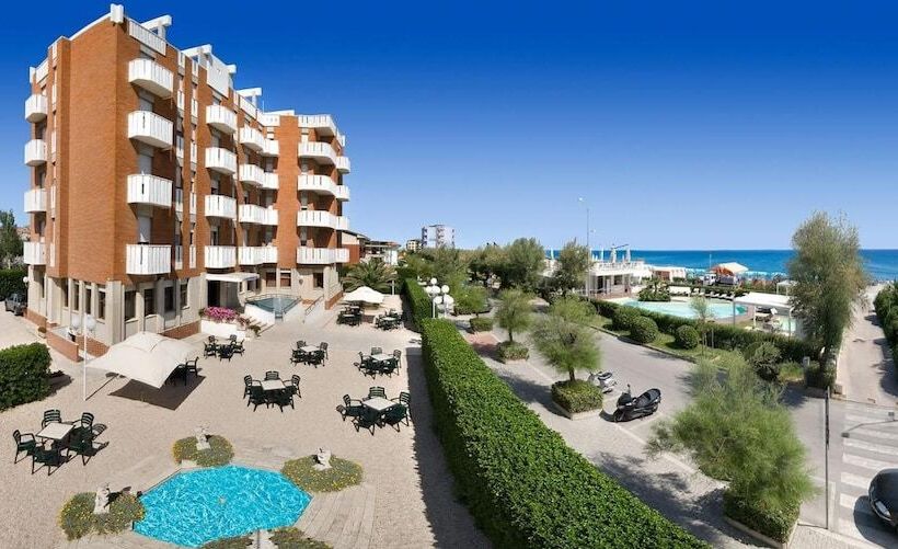 ホテル Continental