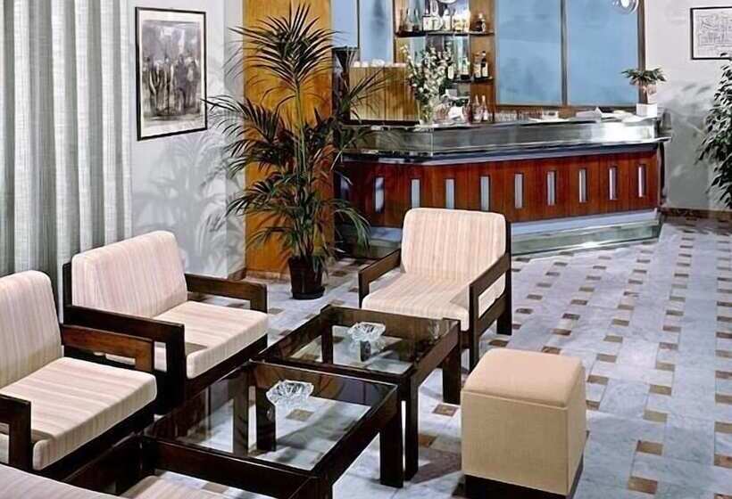 ホテル Continental