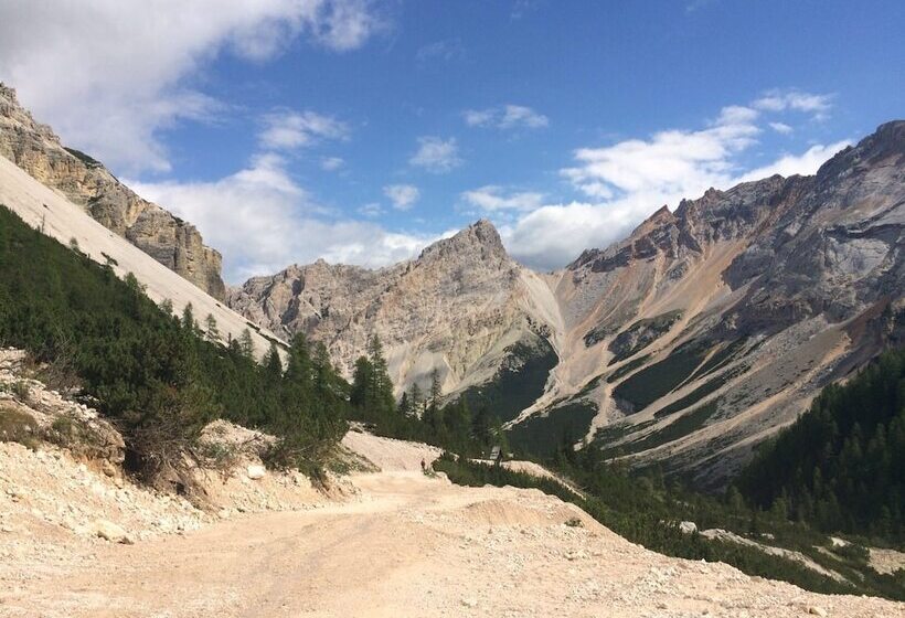 בית מלון כפרי Corso Am Graben