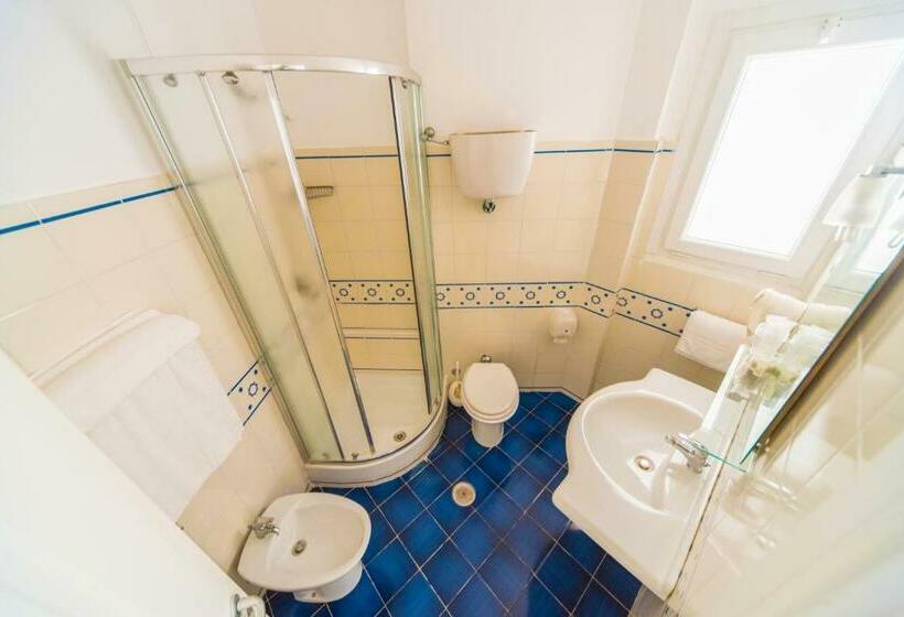 Отель Delle Stelle Beach Resort