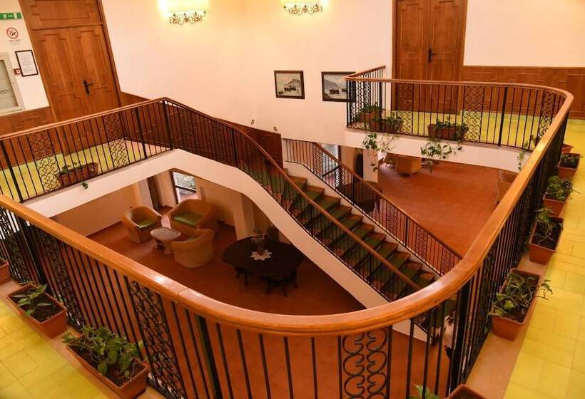 Отель Delle Stelle Beach Resort