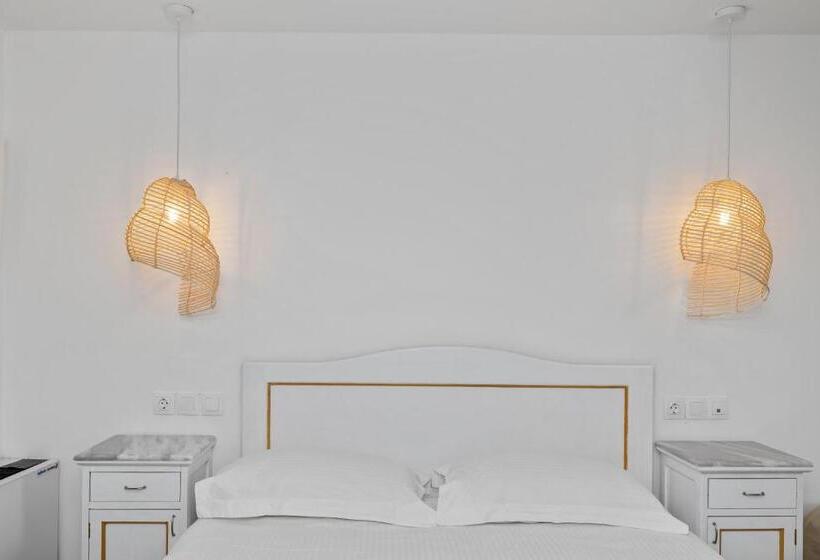 هتل Erofili Beach