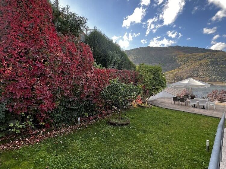 Отель Folgosa Douro