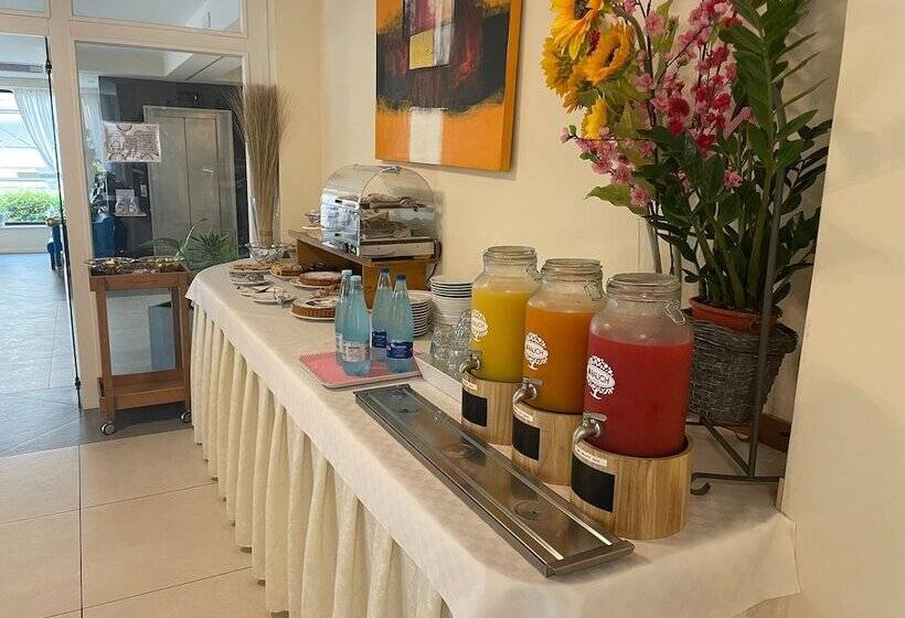 Отель Gardesana