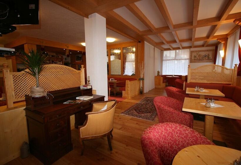 فندق Garni Lago Nembia