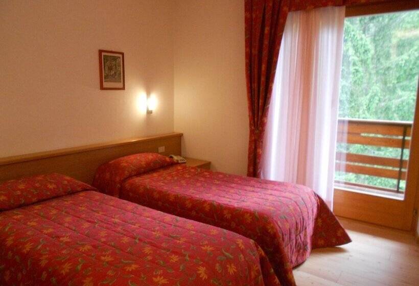 فندق Garni Lago Nembia