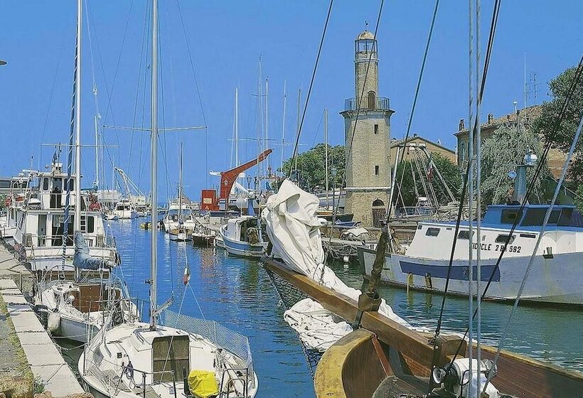 ホテル Genzianella