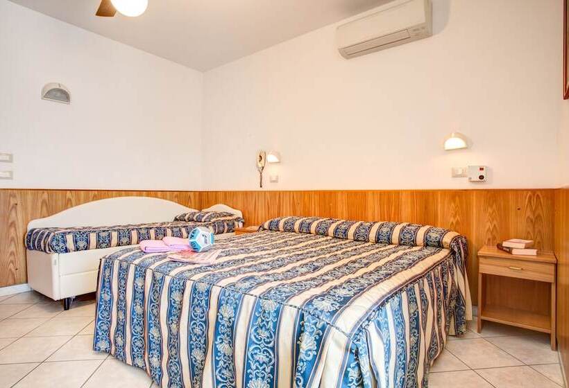 ホテル Genzianella