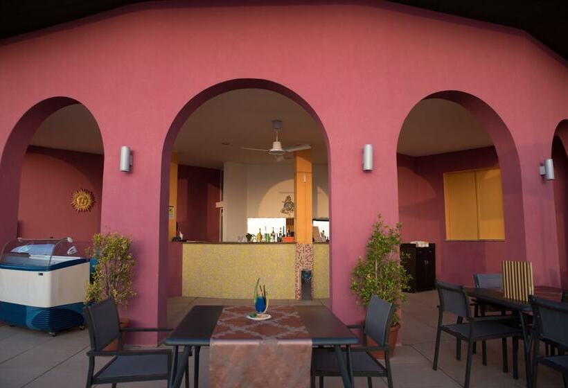 בית מלון כפרי Gh Avalon Sikani