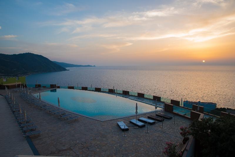 בית מלון כפרי Gh Avalon Sikani