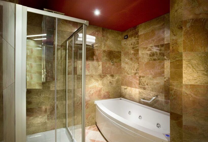 هتل Hilton Garden Inn Lecce