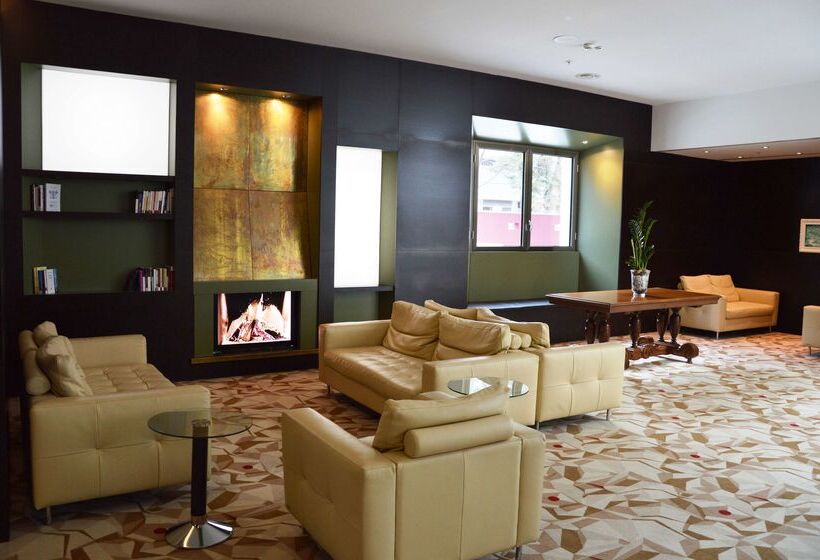 هتل Hilton Garden Inn Lecce