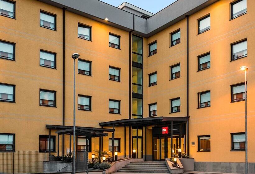 בית מלון כפרי Ibis Milano Malpensa
