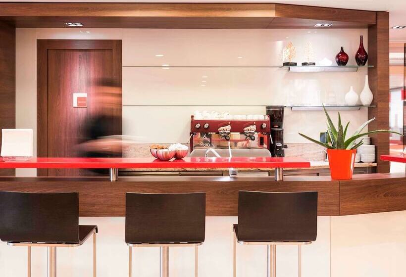 בית מלון כפרי Ibis Milano Malpensa