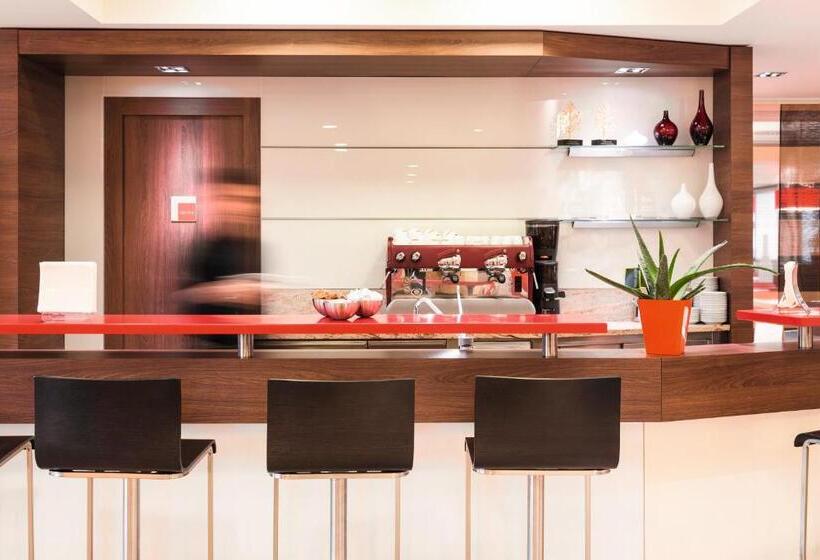 בית מלון כפרי Ibis Milano Malpensa