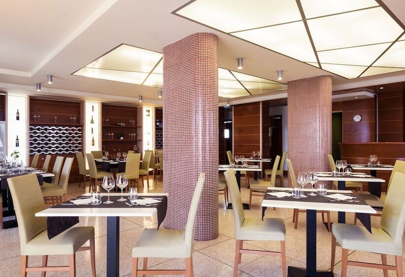 هتل Ibis Styles Bari Giovinazzo