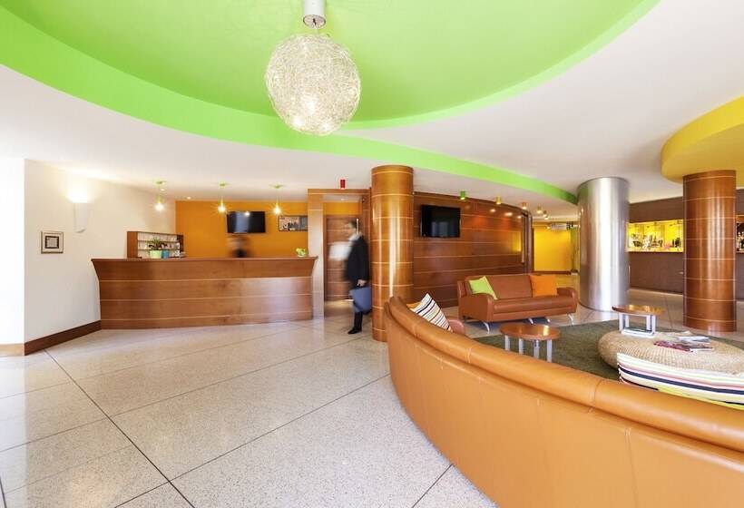 هتل Ibis Styles Bari Giovinazzo