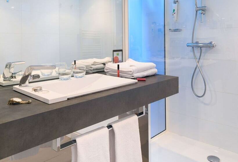 هتل Ibis Styles Menton Centre