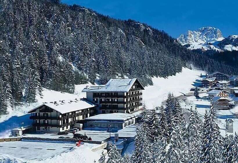 هتل Il Caminetto Sport