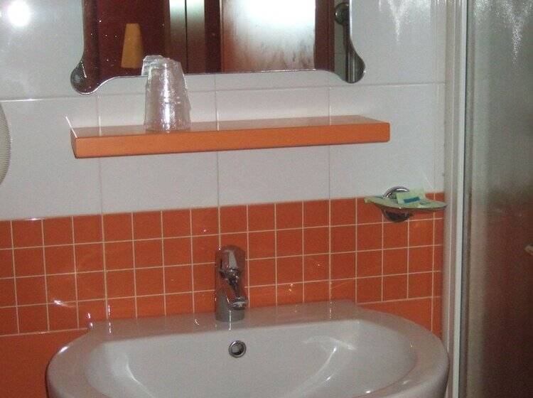 בית מלון כפרי Innocenti