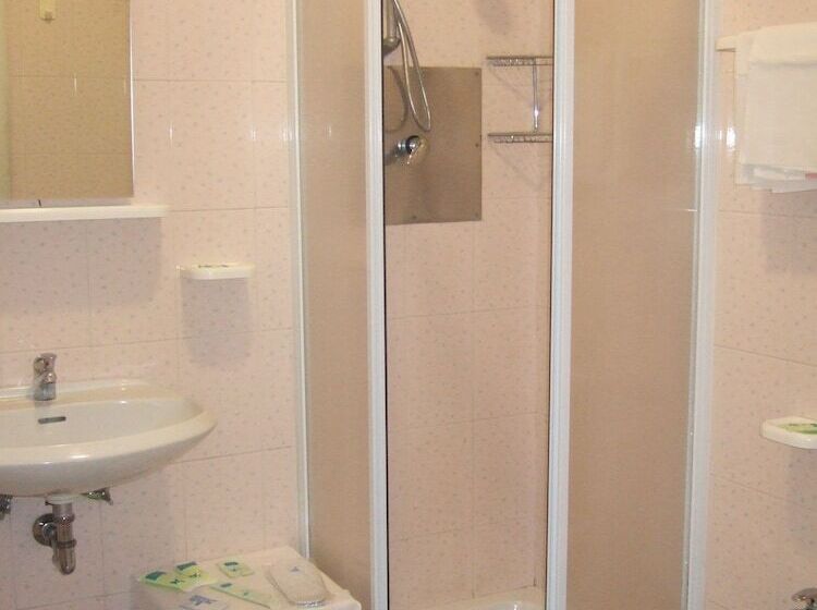 בית מלון כפרי Innocenti