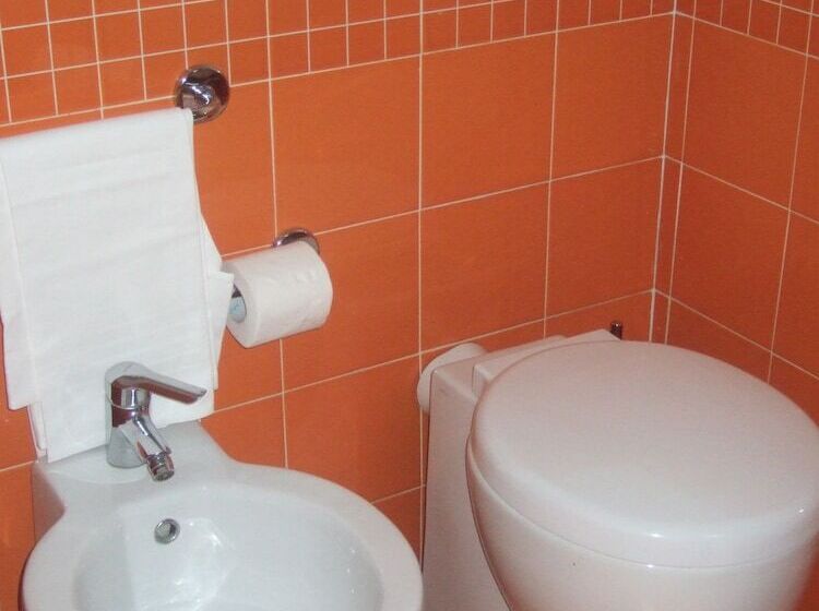 בית מלון כפרי Innocenti