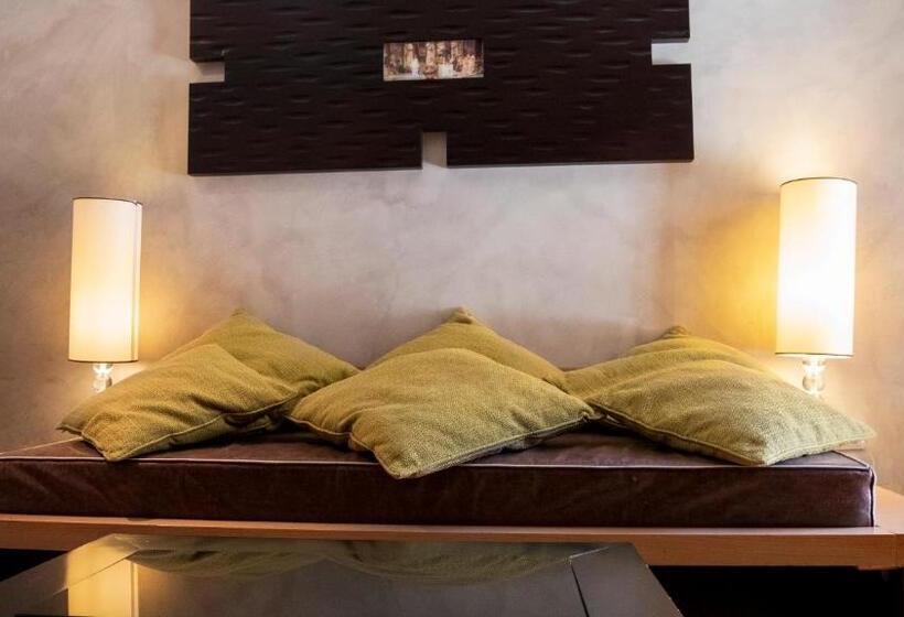 בית מלון כפרי Intown Luxury House