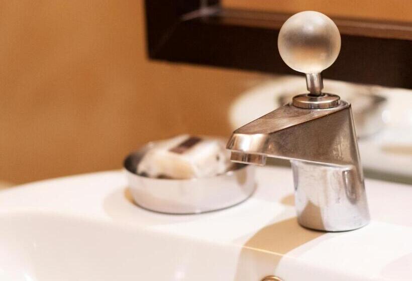 בית מלון כפרי Intown Luxury House