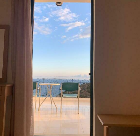 בית מלון כפרי Iro