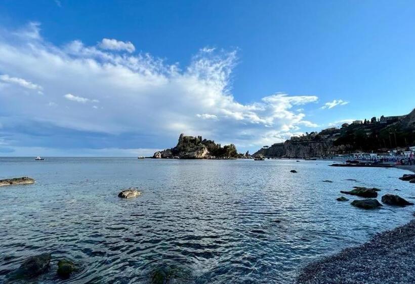 Отель Isola Bella