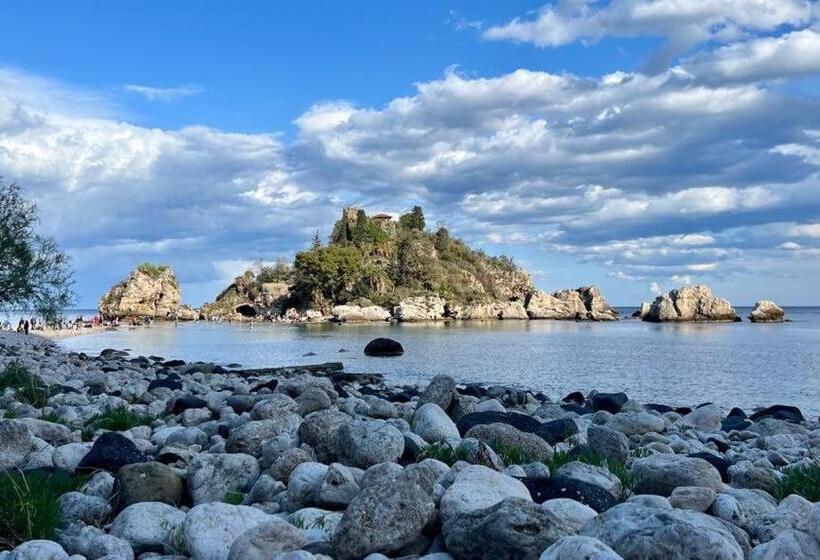 ホテル Isola Bella