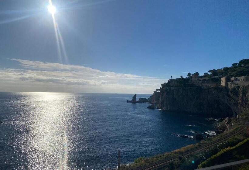 ホテル Isola Bella