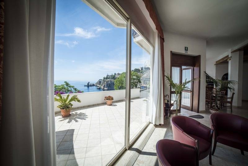 ホテル Isola Bella