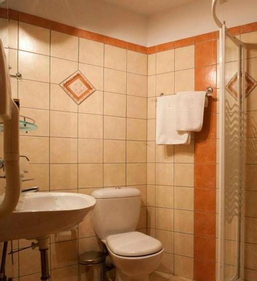 בית מלון כפרי Kynaitha