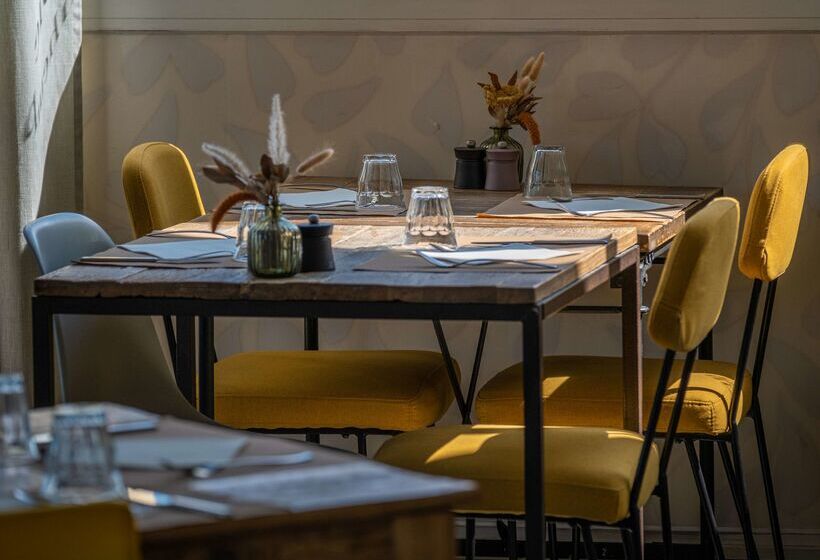 فندق Kyriad Lyon Est Bron Eurexpo Le Cottage