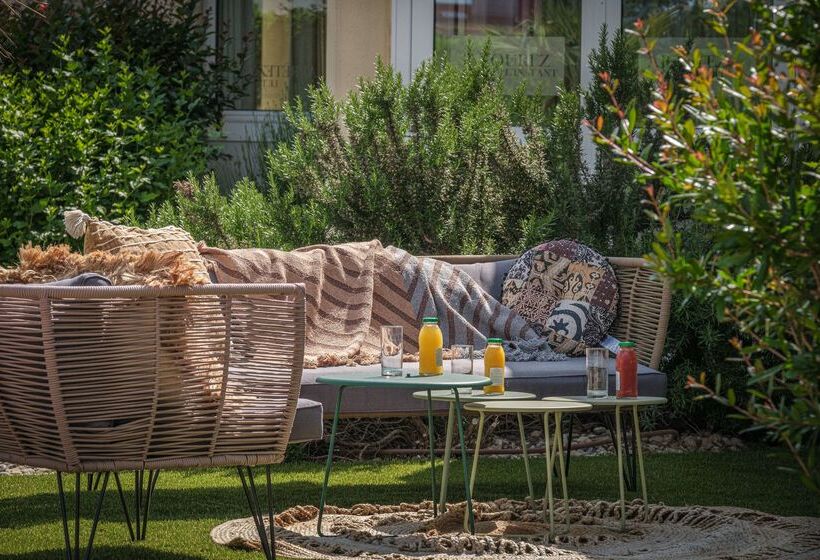 فندق Kyriad Lyon Est Bron Eurexpo Le Cottage