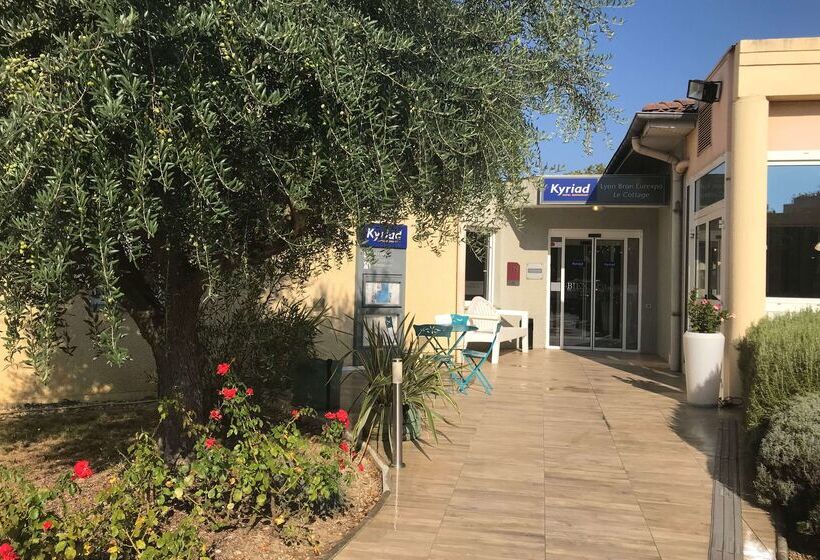 فندق Kyriad Lyon Est Bron Eurexpo Le Cottage