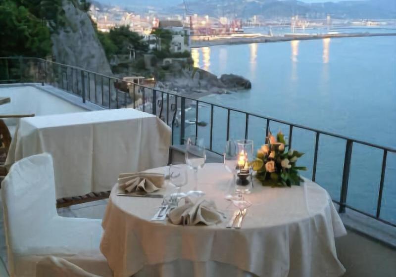 ホテル La Lucertola