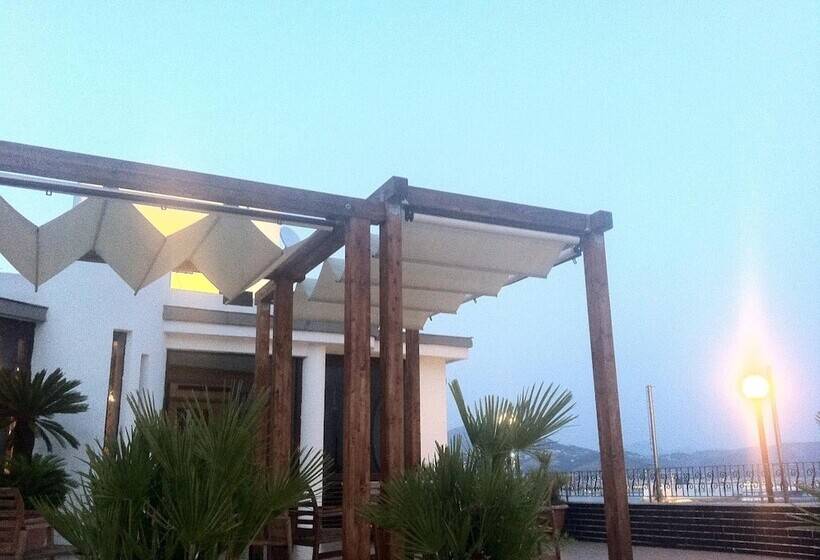 ホテル La Lucertola