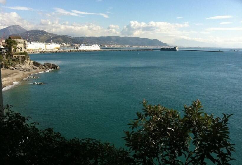 ホテル La Lucertola