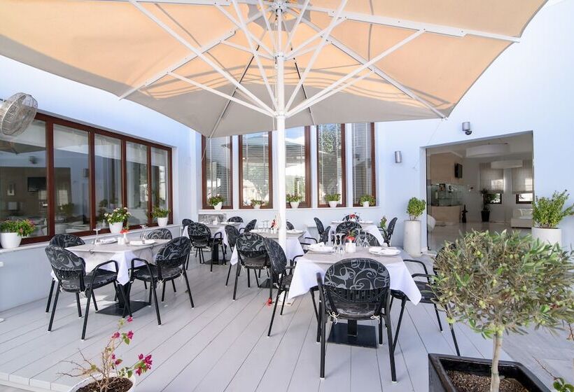 La Mer Deluxe Hotel & Spa