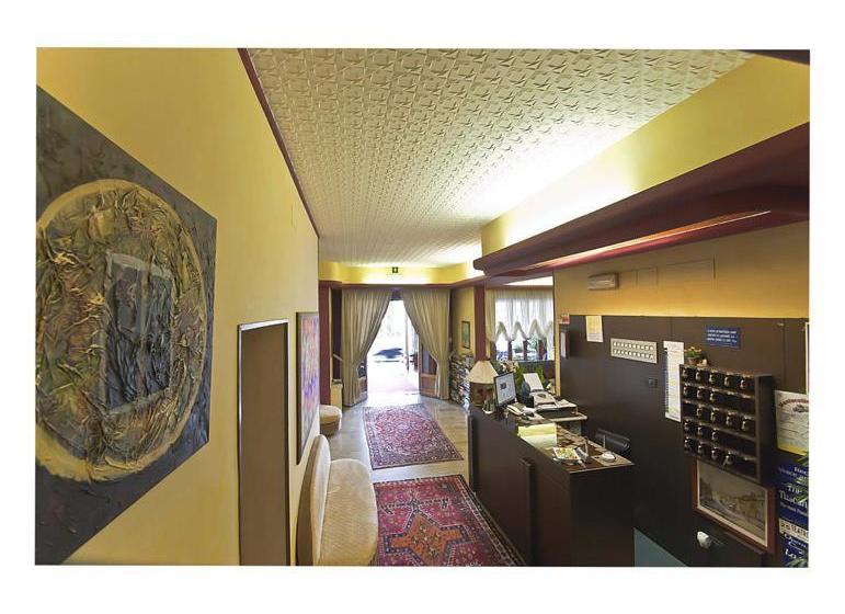 בית מלון כפרי La Riviera