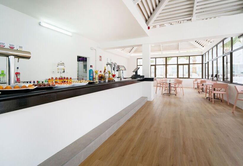 Отель Labranda Golden Beach - Adults Only