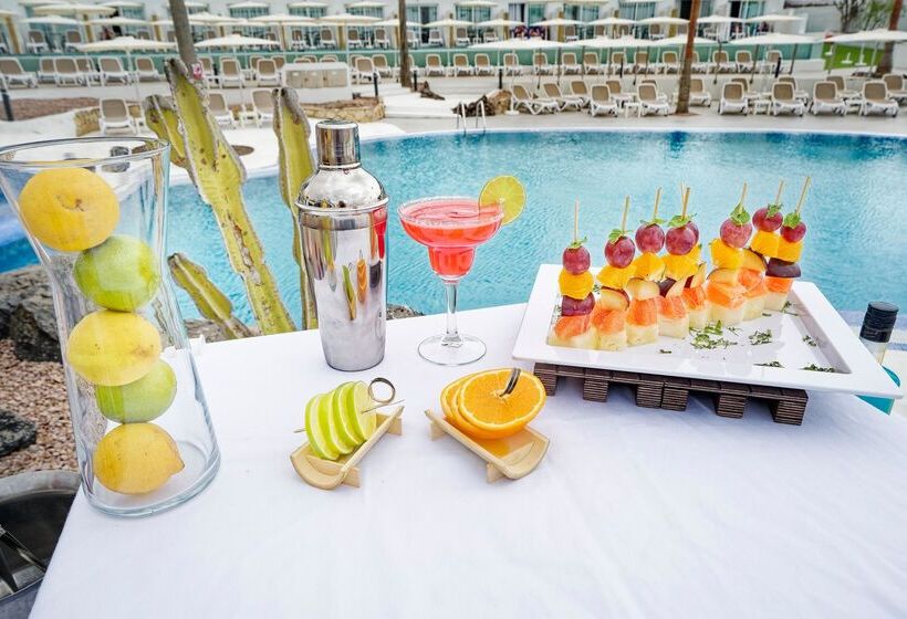 Отель Labranda Golden Beach - Adults Only