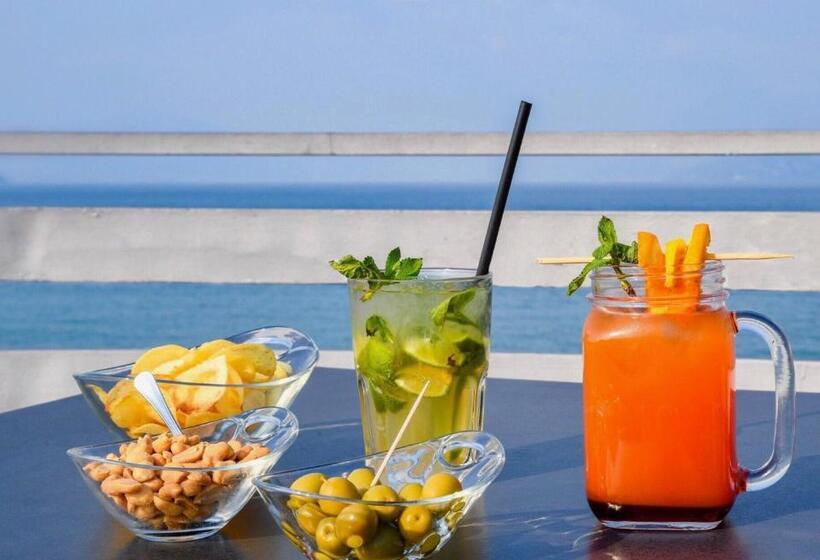 Отель Lido International