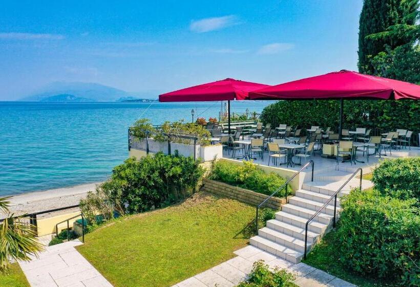 Отель Lido International