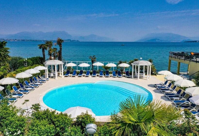 Отель Lido International