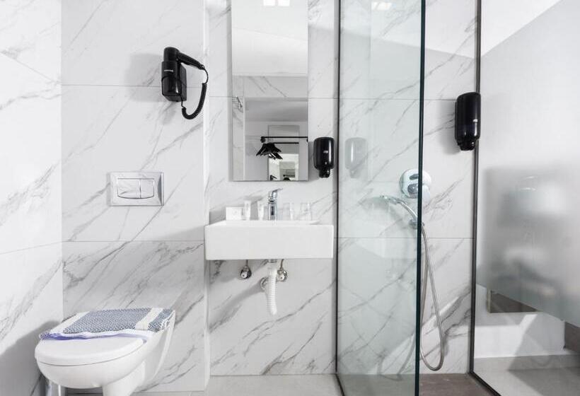 בית מלון כפרי Lymberia