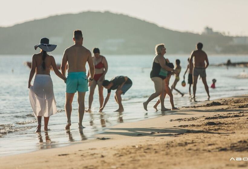 Отель Manios Suites